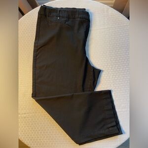Rod & Ali woman’s black size 24 dress pants